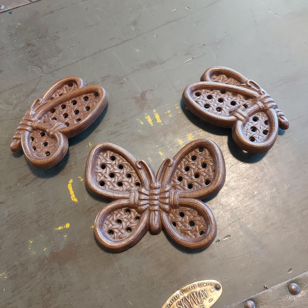 Vintage 1973 Burwood Faux Wood Wicker Butterfly Wall Hanging Set 3 Brown 2596-2